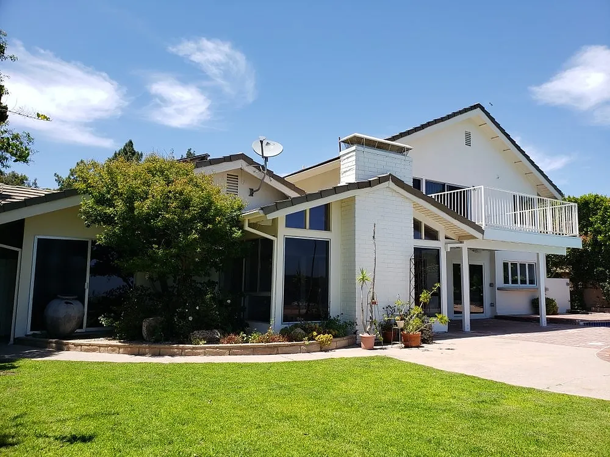 Exterior painting project by Extra Care